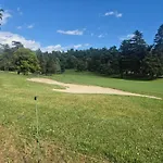 Close To Golf Executive With Balcony *
