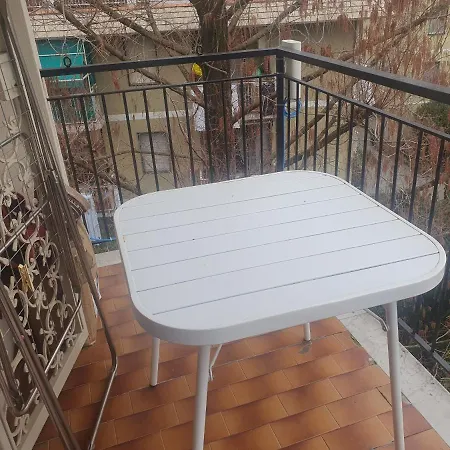 Close To Golf Executive With Balcony Apartamento Rapallo