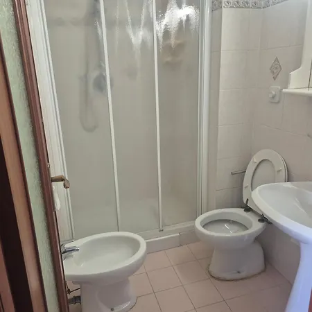 Close To Golf Executive With Balcony Apartment *