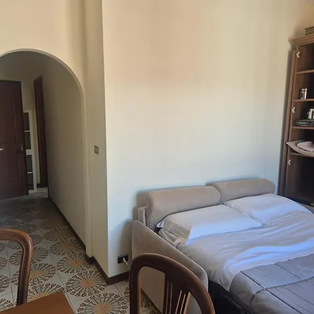 Apartment Close To Golf Executive With Balcony *