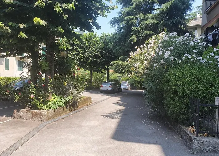 Close To Golf Executive With Balcony Apartment Rapallo