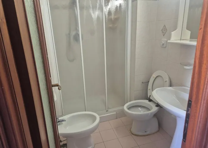 Close To Golf Executive With Balcony Apartment *